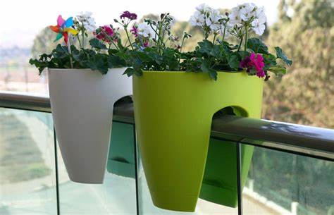 Greenbo Planter Round front view