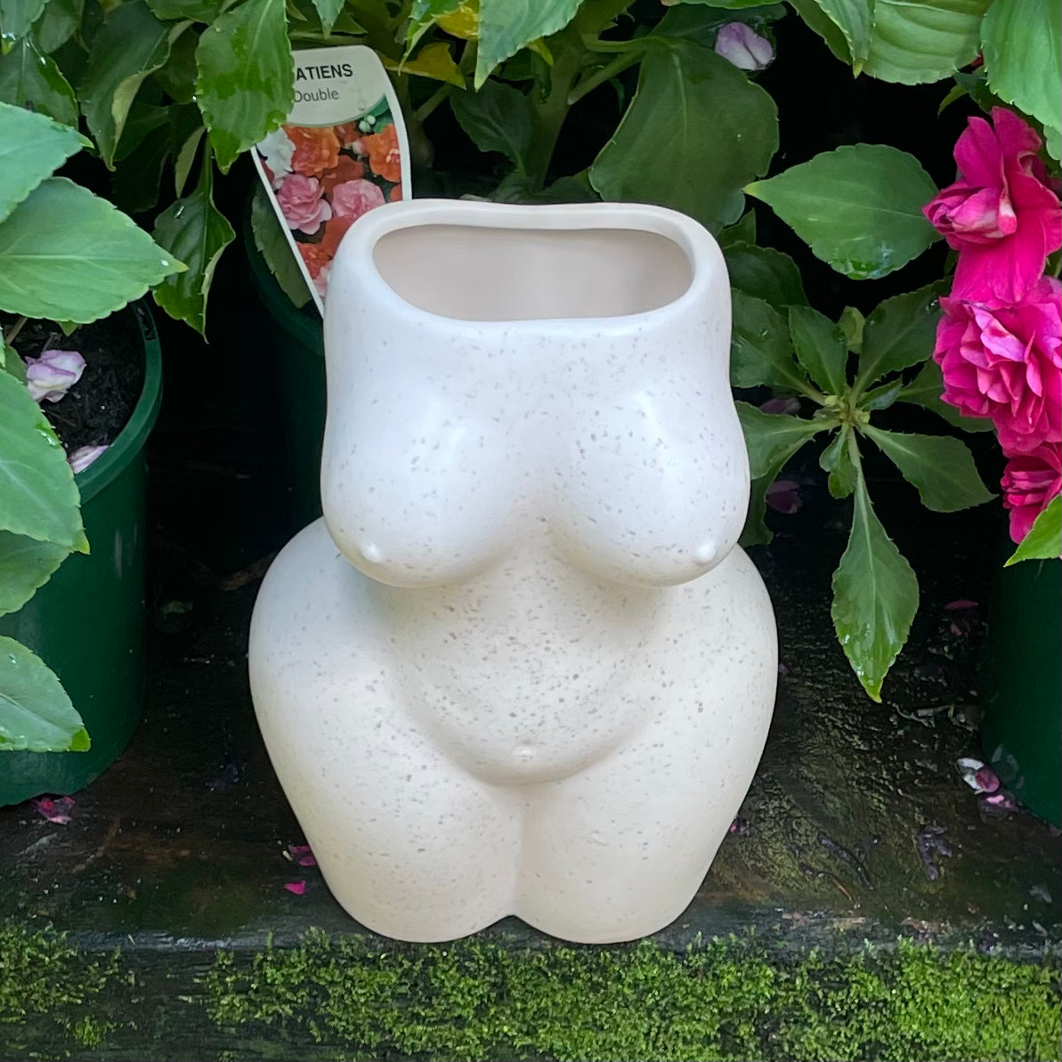 Booty Vase 22cm additional angle or colour detail
