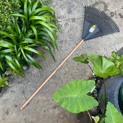 Plastic Leaf Rake 17 front view