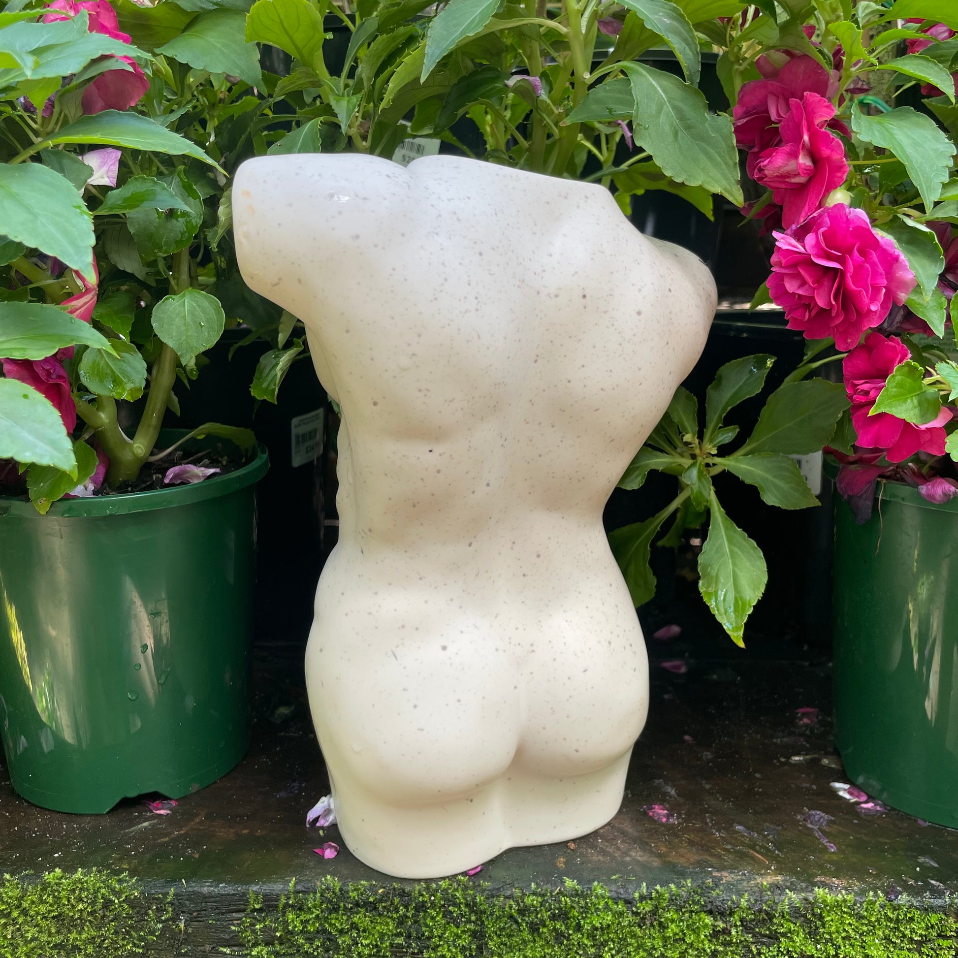 Mike's Body Shape Vase 25cm additional angle or colour detail